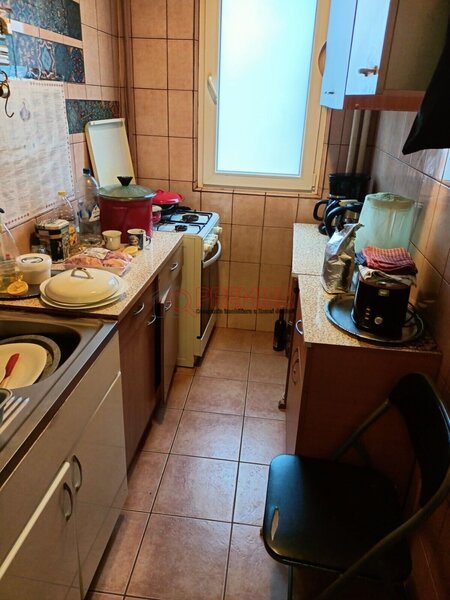 Luica - Resita vanzare apartament 2 camere